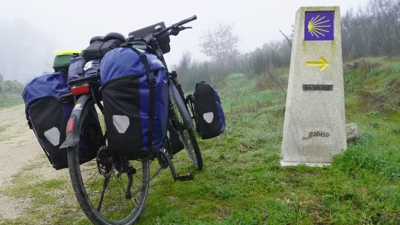 Bewegwijzering op de route naar Santiago de Compostela